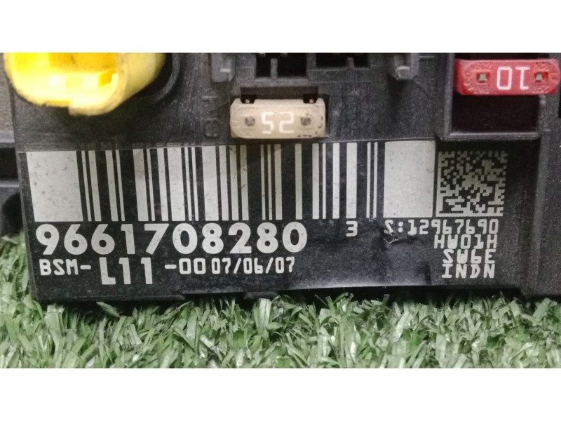 Recambio de caja reles / fusibles para peugeot 307 sw (3h) 1.6 hdi 110 referencia OEM IAM 9661708280 - BSML11 DELPHI 5.CONECTORE