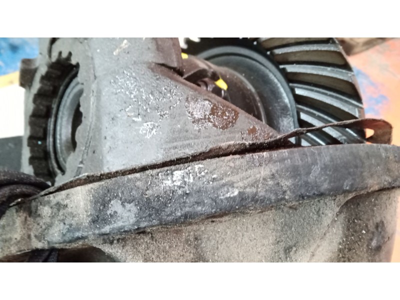 Recambio de diferencial trasero para nissan atleon 3.0 td referencia OEM IAM  RELACION: 4.62 - 4,62 37/8