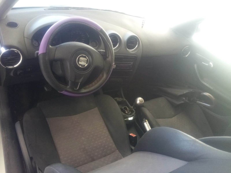 seat ibiza iii (6l1) del año 2003