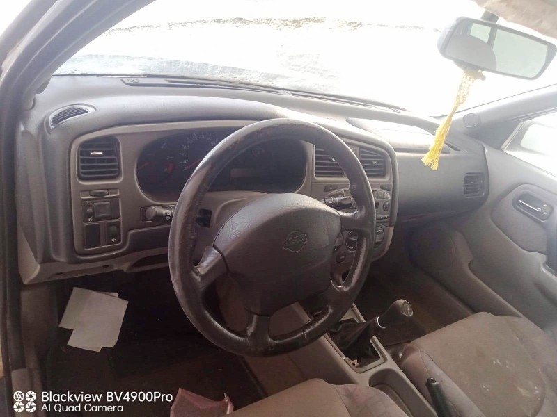nissan primera hatchback (p11) del año 1999