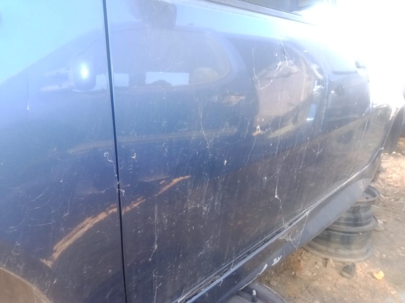 Recambio de puerta delantera izquierda para fiat punto berlina (188) 1.2 cat referencia OEM IAM   