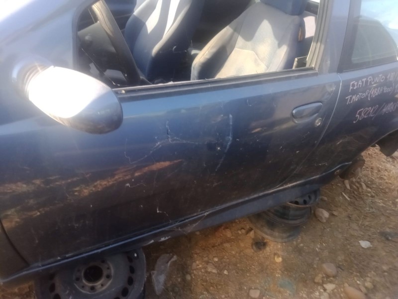 Recambio de puerta delantera izquierda para fiat punto berlina (188) 1.2 cat referencia OEM IAM   