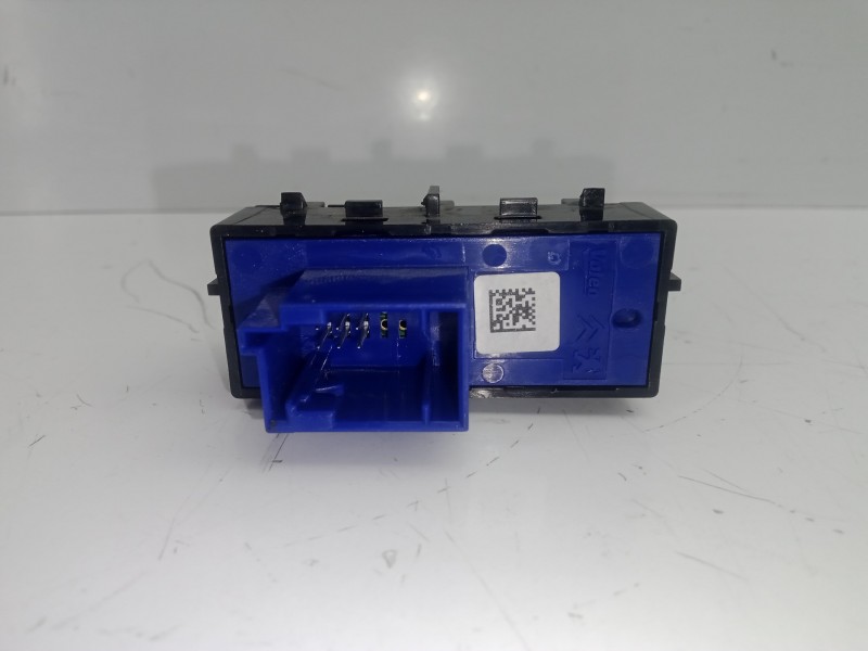 Recambio de mando multifuncion para peugeot 308 1.6 16v e-hdi fap referencia OEM IAM 98033305ZD  