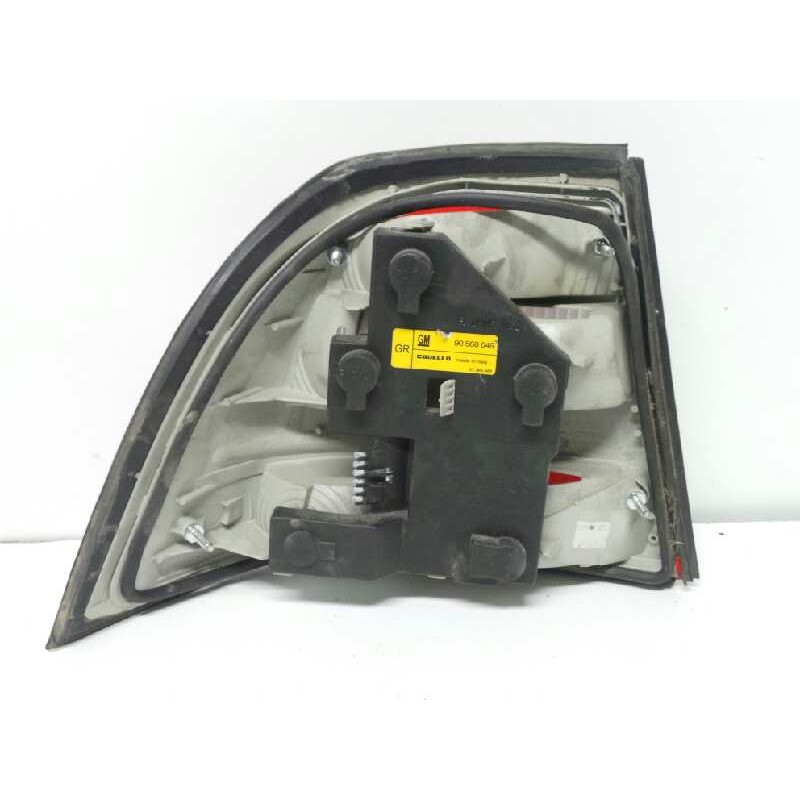 Recambio de piloto trasero derecho para opel vectra b berlina 1.6 16v referencia OEM IAM  VECTRA B. - 4.PUERTAS 95-99 - BLANCO