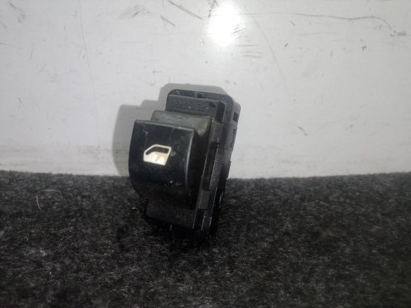 Recambio de mando elevalunas trasero izquierdo para peugeot 308 i (4a_, 4c_) 1.6 16v referencia OEM IAM NO TIENE  DELPHI