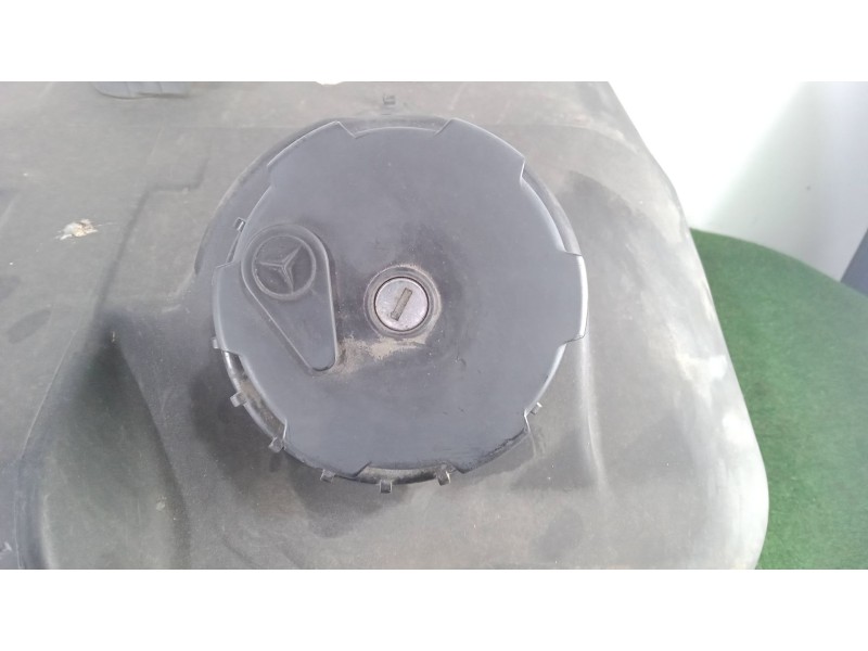 Recambio de deposito combustible para mercedes-benz atego 1321 ls 4x2 referencia OEM IAM A9674710401  
