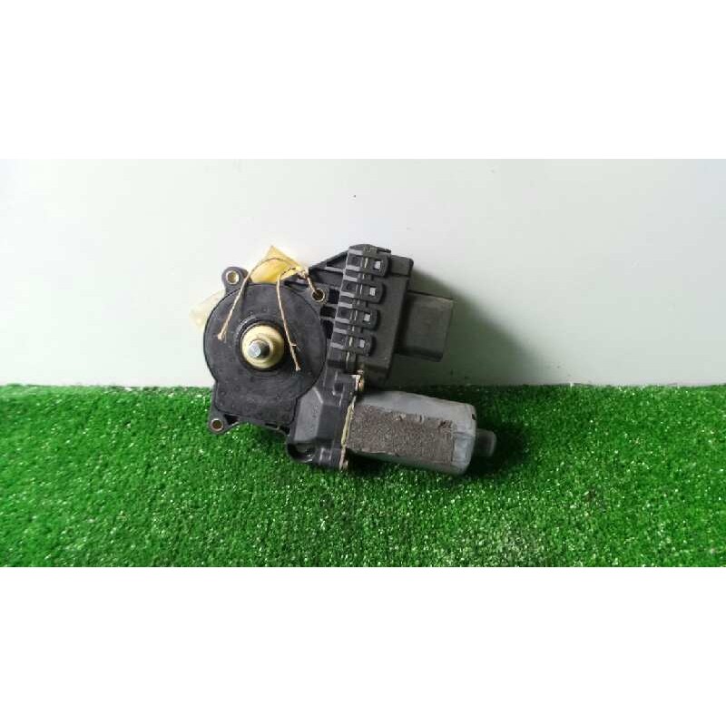 Recambio de motor elevalunas trasero derecho para ford mondeo berlina (ge) 2.0 16v di td cat referencia OEM IAM 0130821772-08000