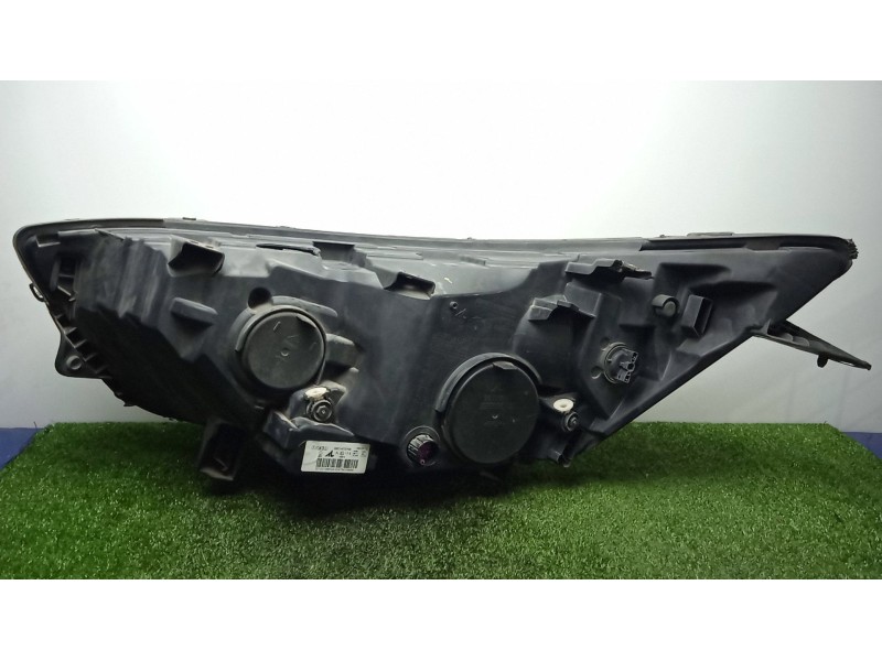 Recambio de faro derecho para iveco daily vi furgoneta 33s15, 35s15, 35c15 referencia OEM IAM 5801473749  14-19 - HALOGENO