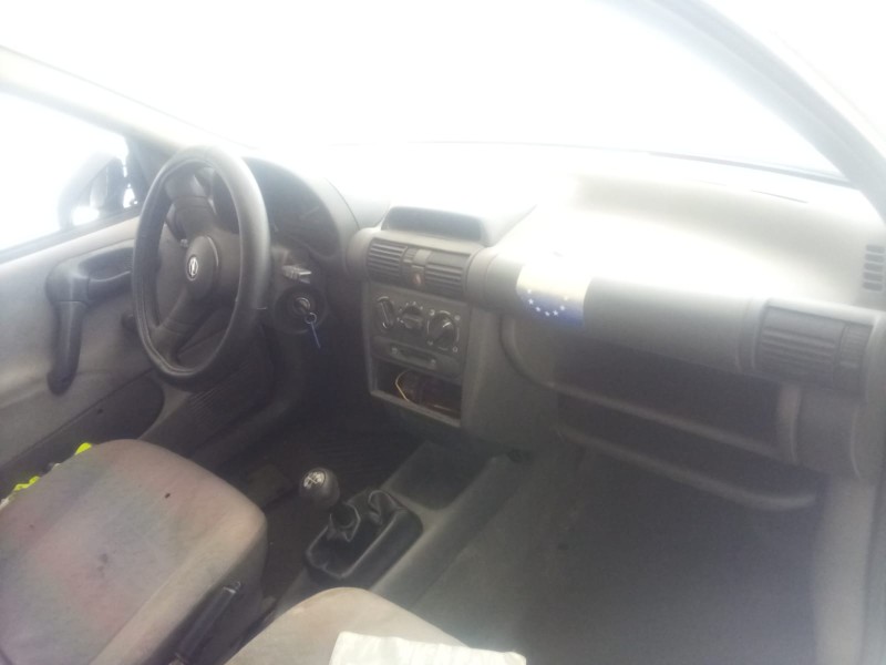 opel corsa b (s93) del año 1996
