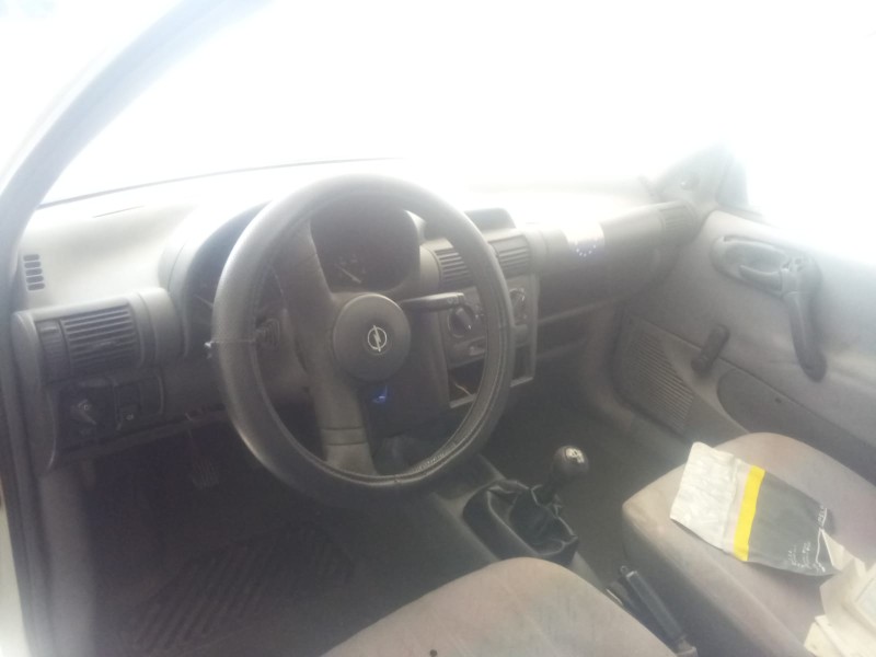 opel corsa b (s93) del año 1996