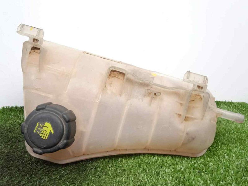 Recambio de deposito expansion para renault kangoo 1.5 dci diesel referencia OEM IAM 8200455786  