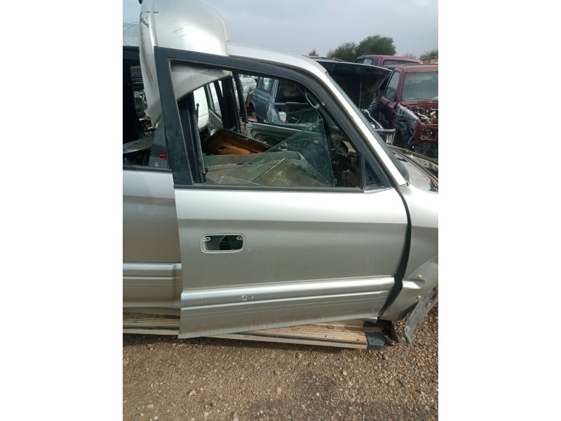 Recambio de puerta delantera derecha para toyota land cruiser (j9) 3.0 turbodiesel referencia OEM IAM   