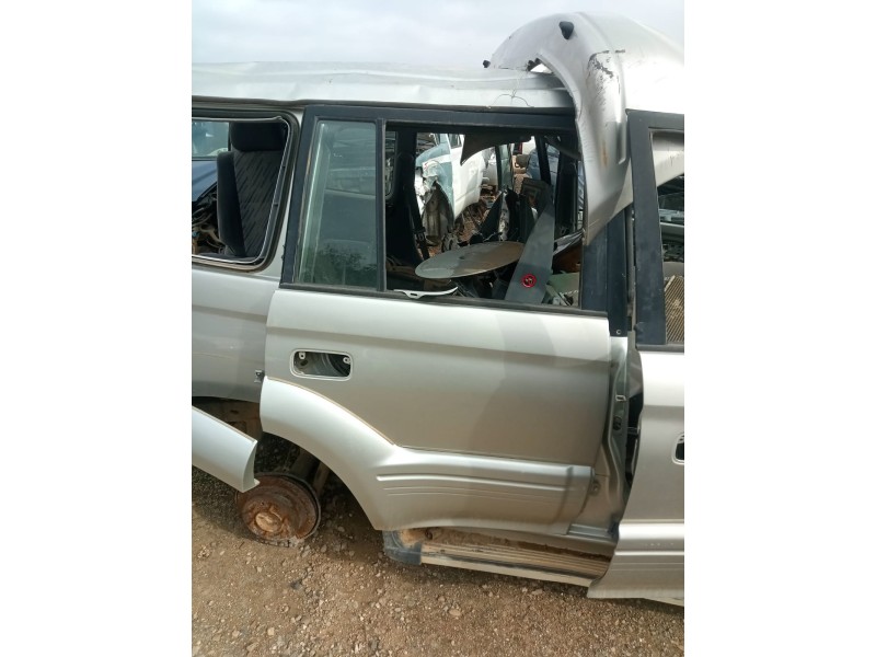 Recambio de puerta trasera derecha para toyota land cruiser (j9) 3.0 turbodiesel referencia OEM IAM   