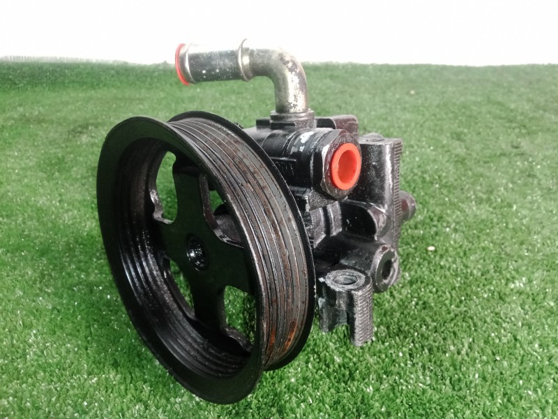 Recambio de bomba direccion para ford focus berlina (cap) 1.8 tdci turbodiesel cat referencia OEM IAM   