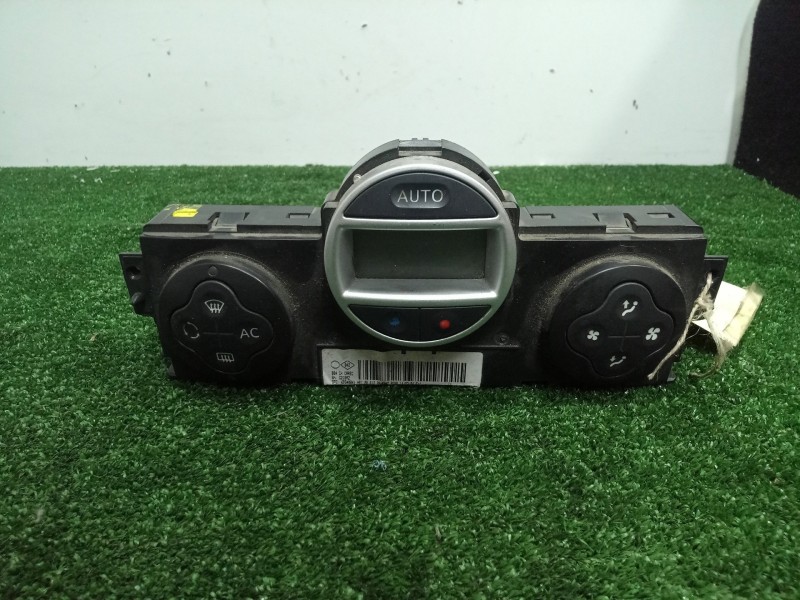 Recambio de mando climatizador para renault megane ii familiar 1.5 dci diesel cat referencia OEM IAM 8200413906-69340061  