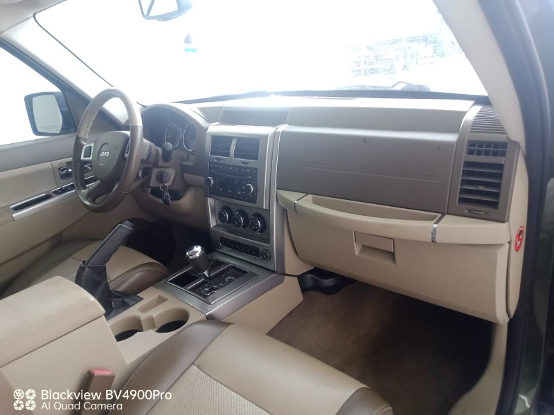 jeep cherokee (kk) del año 2008