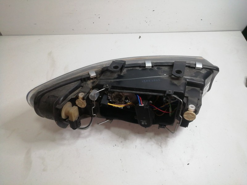 Recambio de faro izquierdo para seat toledo ii (1m2) 1.9 tdi referencia OEM IAM 00212421  H7 + H1