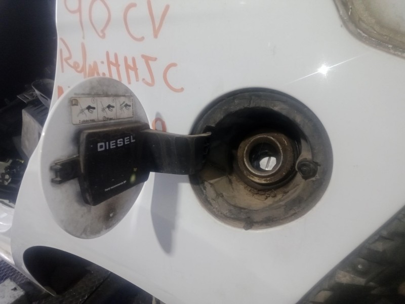 Recambio de tapa exterior combustible para ford fiesta vi (cb1, ccn) 1.6 tdci referencia OEM IAM   