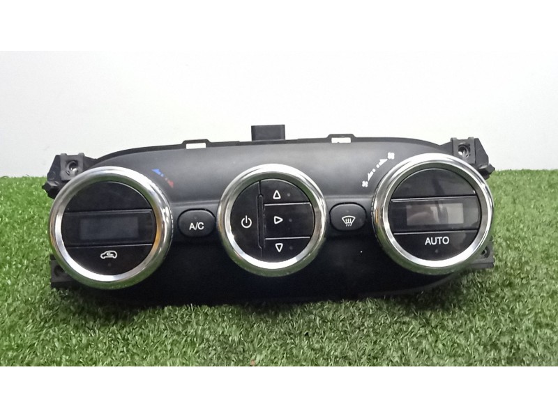 Recambio de mando climatizador para iveco daily vi furgoneta 33s15, 35s15, 35c15 referencia OEM IAM MX237000 DENSO 