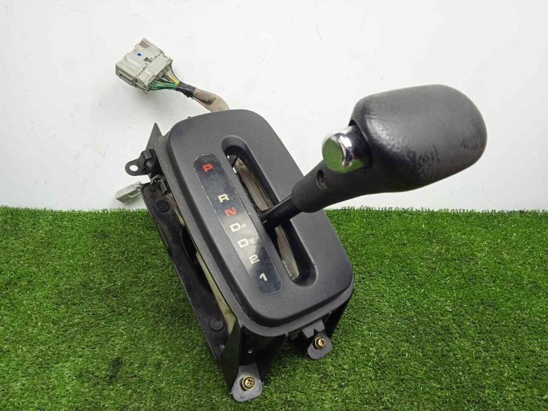 Recambio de pomo palanca cambio para honda civic berlina .5 (ma/mb) 1.6 cat (d 16 b 2) referencia OEM IAM SIN REFERENCIA AUTOMAT
