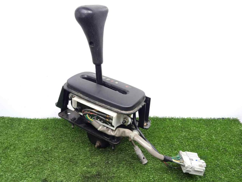 Recambio de pomo palanca cambio para honda civic berlina .5 (ma/mb) 1.6 cat (d 16 b 2) referencia OEM IAM SIN REFERENCIA AUTOMAT