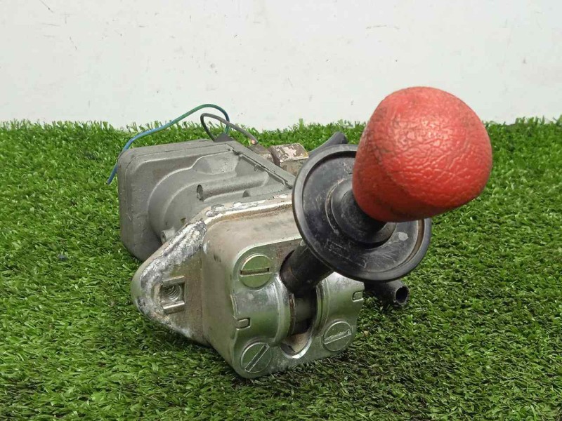 Recambio de palanca freno de mano para nissan l-80 referencia OEM IAM 9617210540  