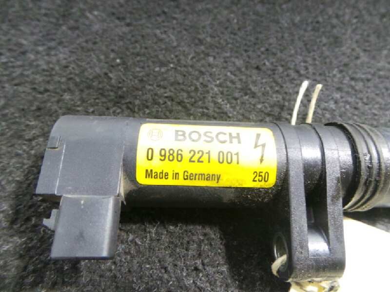 Recambio de bobina encendido para renault megane ii classic berlina 1.6 16v referencia OEM IAM 0986221001 BOSCH 