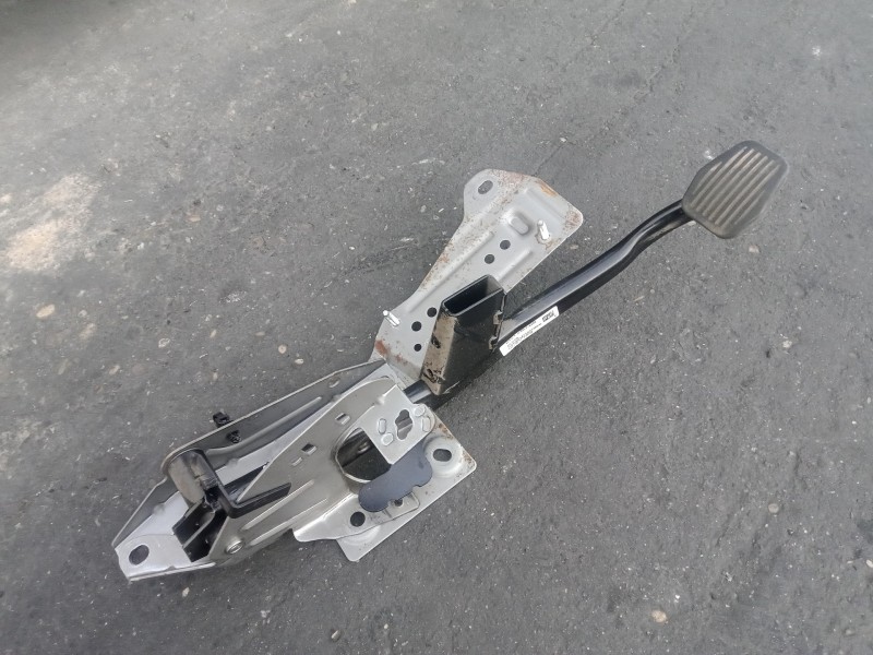 Recambio de pedal freno para ford focus lim. (cb8) 1.6 tdci cat referencia OEM IAM BV612467GB  