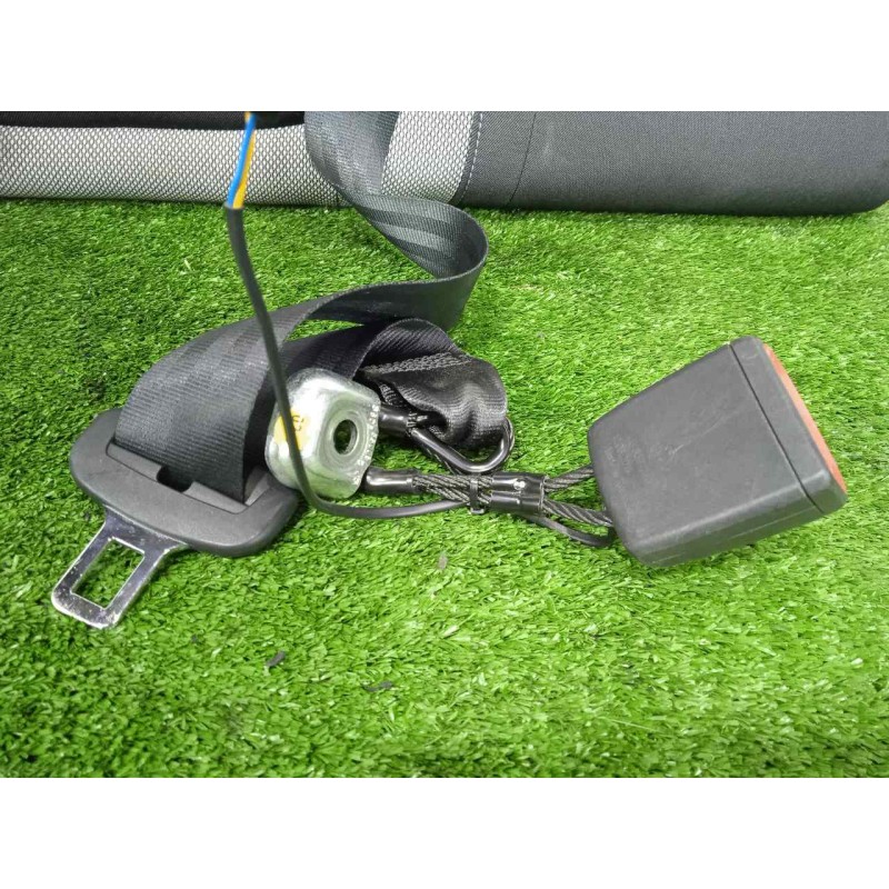 Recambio de asientos trasero derecho para skoda fabia combi 1.4 tdi dpf referencia OEM IAM  RESPALDAR DOBLE