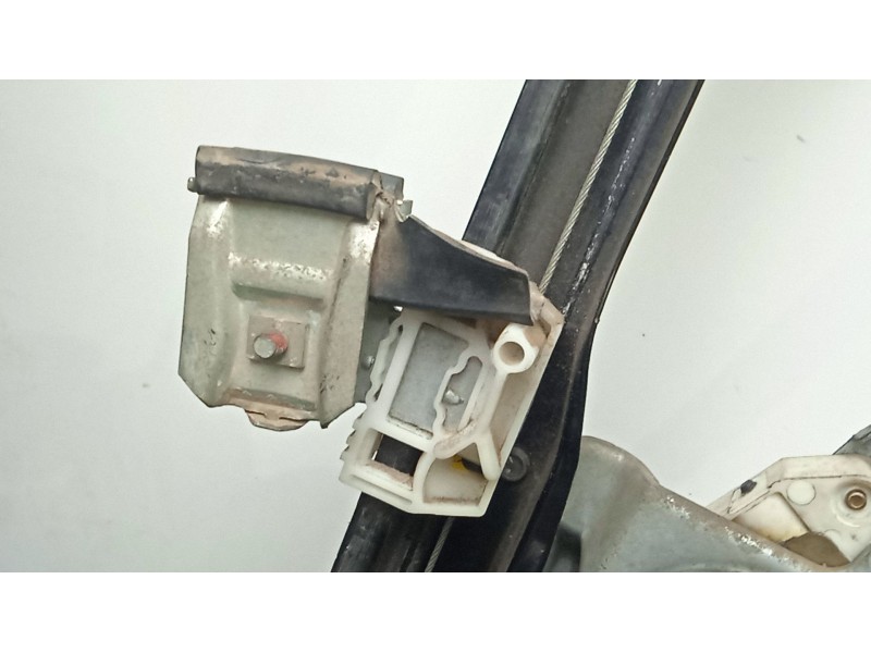 Recambio de elevalunas delantero izquierdo para ford focus ii (da_, hcp, dp) 1.6 referencia OEM IAM SIN REFERENCIA 5.PUERTAS - C