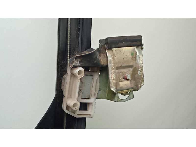 Recambio de elevalunas delantero izquierdo para ford focus ii (da_, hcp, dp) 1.6 referencia OEM IAM SIN REFERENCIA 5.PUERTAS - C