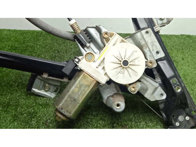 Recambio de elevalunas delantero izquierdo para ford focus ii (da_, hcp, dp) 1.6 referencia OEM IAM SIN REFERENCIA 5.PUERTAS - C