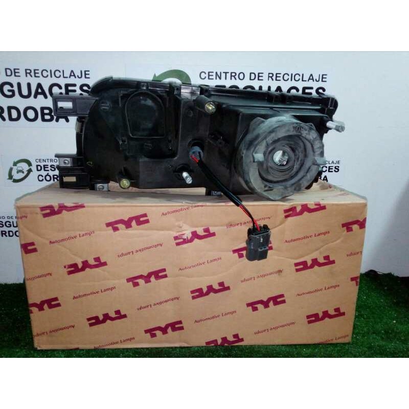 Recambio de faro derecho para nissan primera berl./familiar (p10/w10) referencia OEM IAM 11521002 90-96 - SIN USO H4