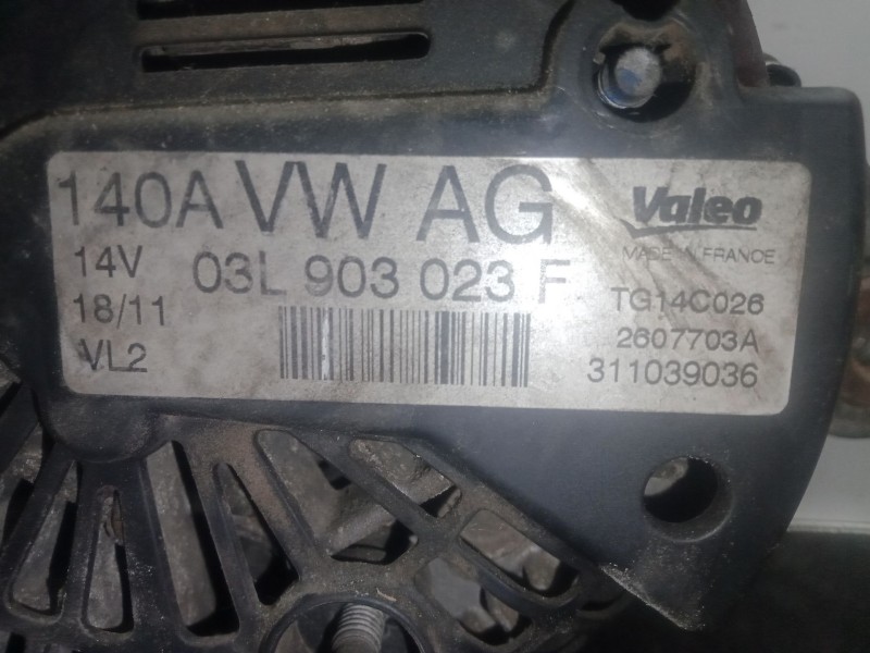 Recambio de alternador para volkswagen polo (6r1) 1.6 tdi referencia OEM IAM 03L903023F 2 PINES VALEO 140