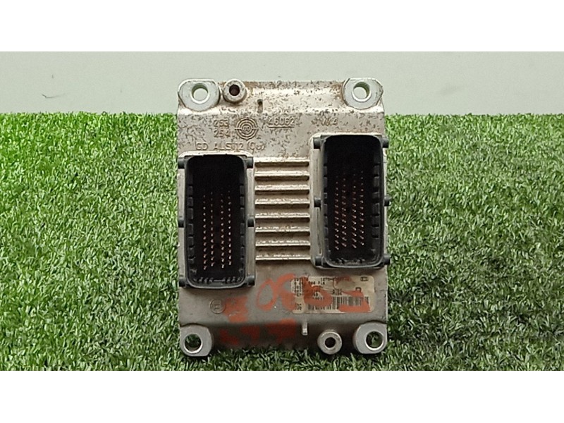 Recambio de centralita motor uce para alfa romeo 147 (937_) 1.6 16v t.spark eco (937.axa1a, 937.bxa1a) referencia OEM IAM 026120