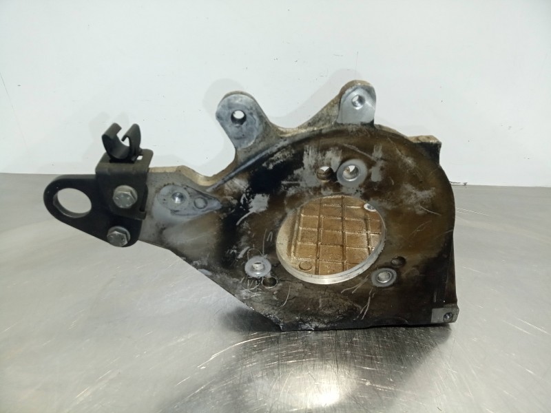 Recambio de soporte bomba inyeccion para peugeot 206 berlina 1.9 diesel referencia OEM IAM 9625176310  