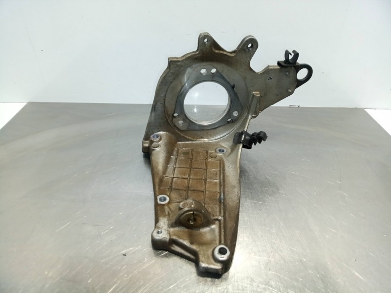 Recambio de soporte bomba inyeccion para peugeot 206 berlina 1.9 diesel referencia OEM IAM 9625176310  