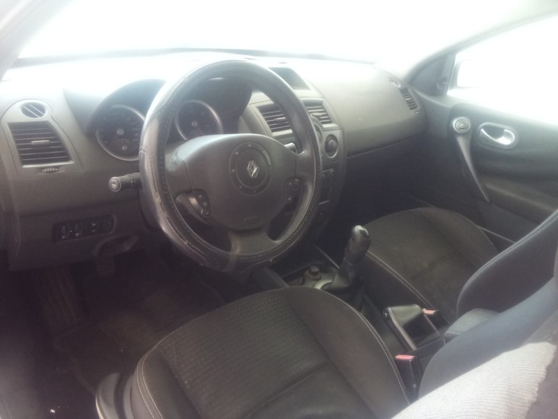 renault megane ii sedán (lm0/1_) del año 2005