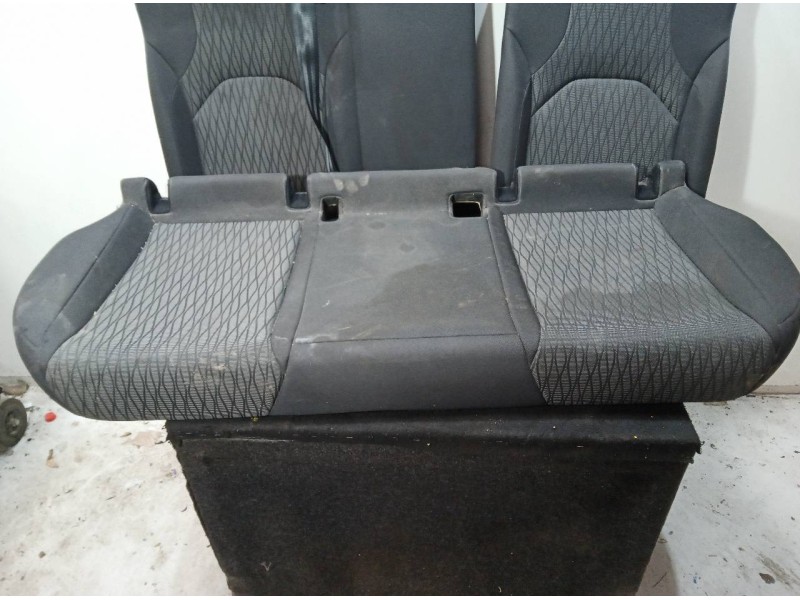 Recambio de asientos traseros para seat leon (5f1) 1.6 tdi referencia OEM IAM  TELA 