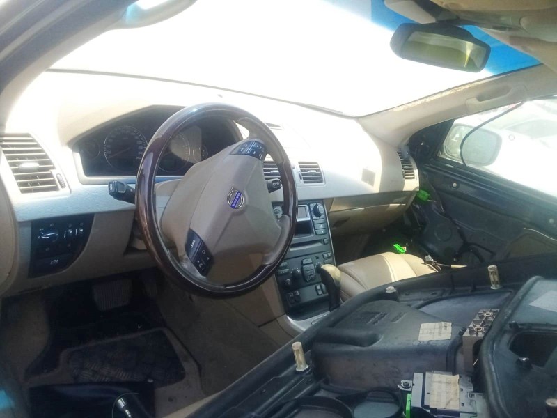 volvo xc90 del año 2003