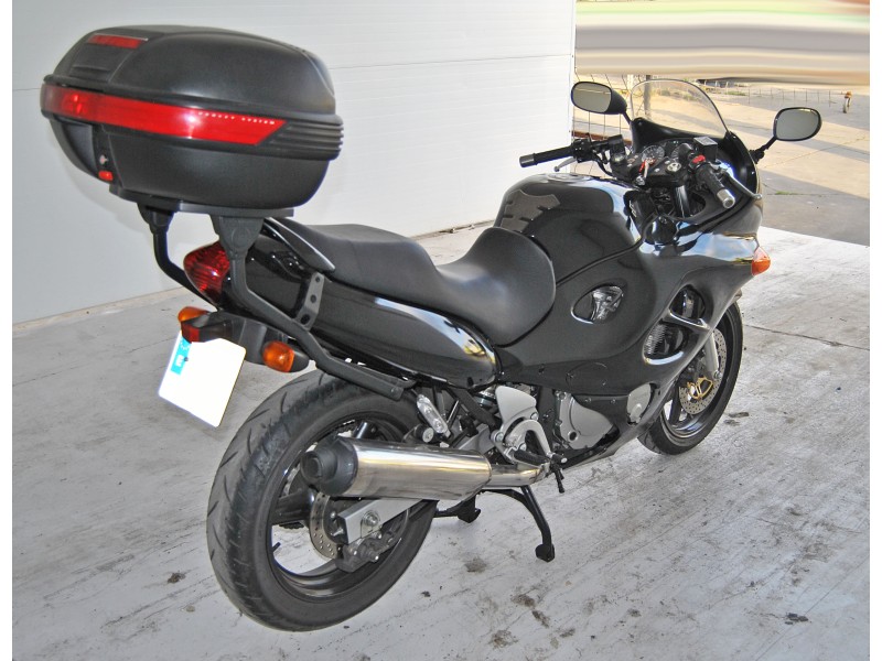 suzuki gsx del año 1999