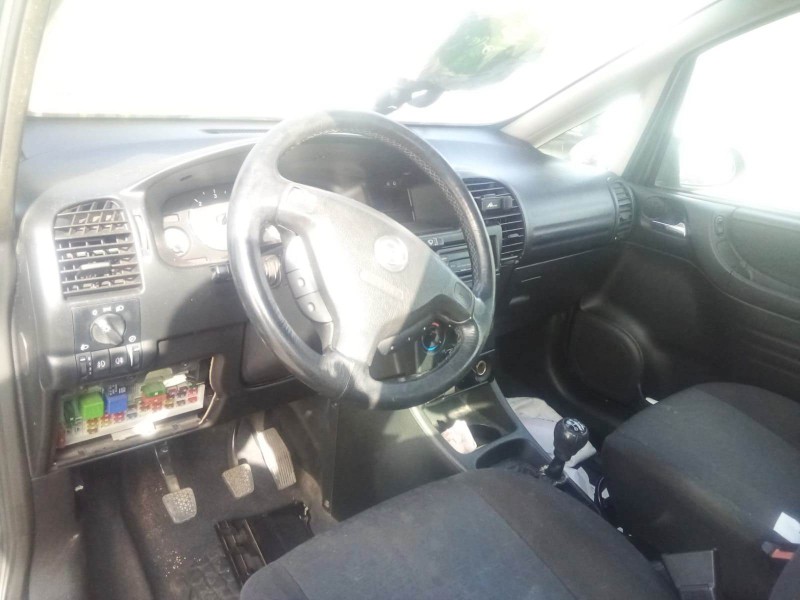 opel zafira a monospace (t98) del año 2001