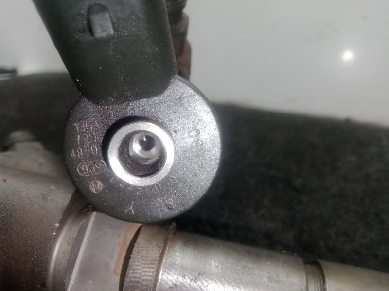 Recambio de inyector para citroën xsara picasso (n68) 2.0 hdi referencia OEM IAM 0445110076 2 PINES 