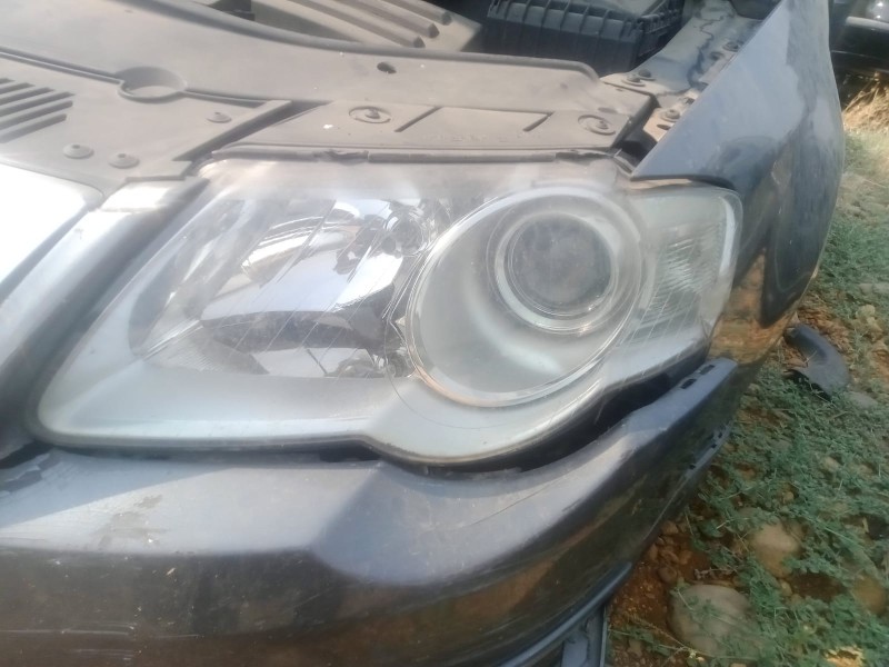 Recambio de faro derecho para volkswagen passat b6 (3c2) 1.9 tdi referencia OEM IAM   