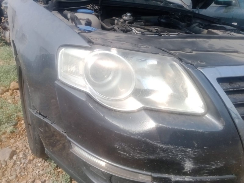Recambio de faro izquierdo para volkswagen passat b6 (3c2) 1.9 tdi referencia OEM IAM   