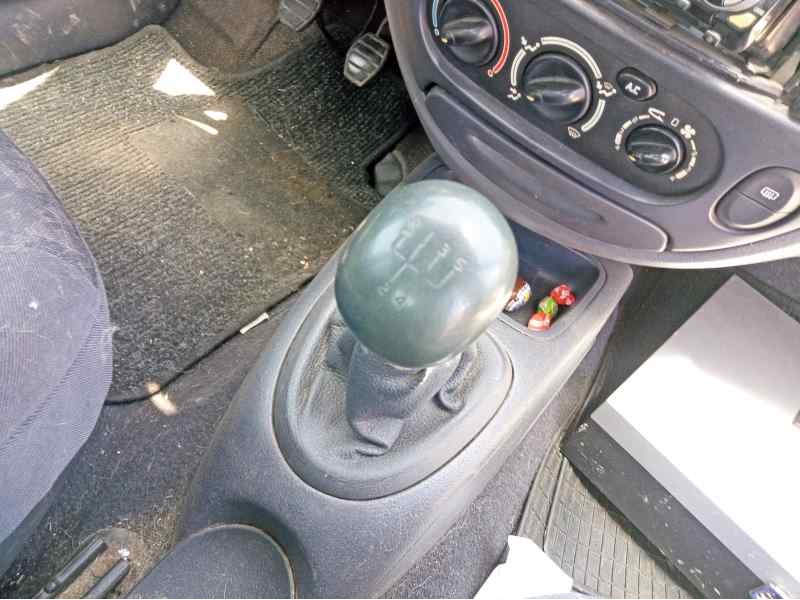 renault megane i fase 2 berlina (ba0) del año 1999