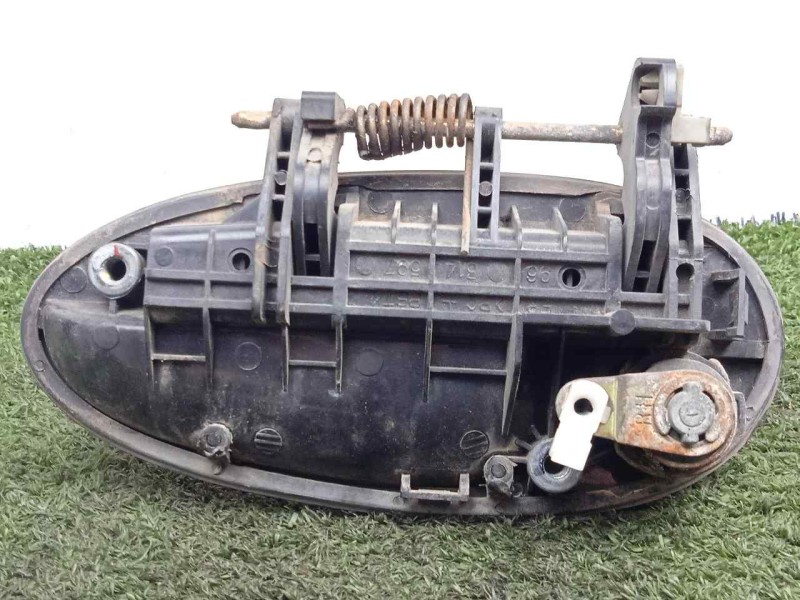 Recambio de maneta exterior delantera derecha para daewoo matiz 0.8 cat referencia OEM IAM 96314597  