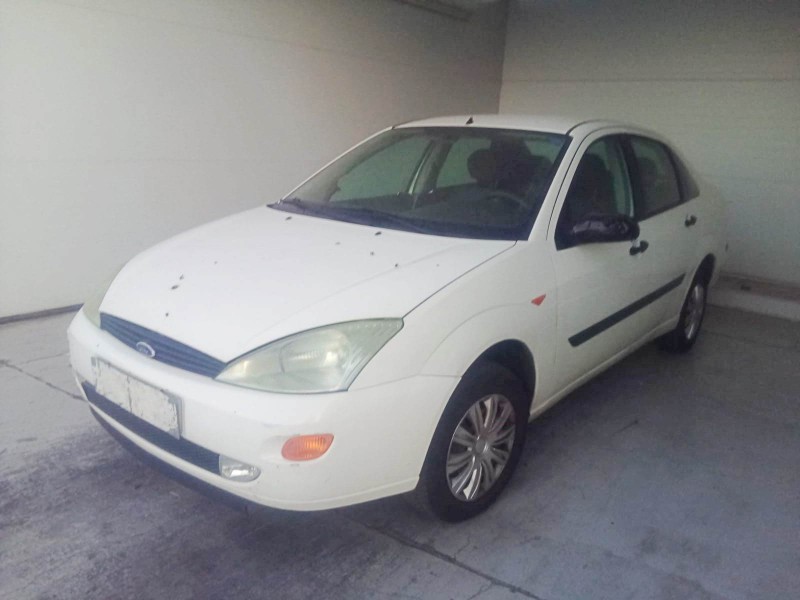 ford focus i sedán (dfw) del año 2000