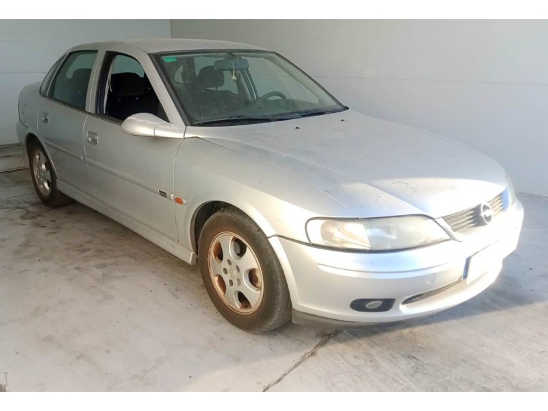 opel vectra b (j96) del año 2000
