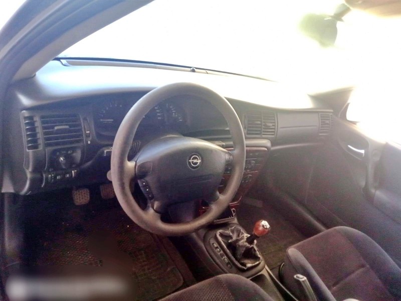 opel vectra b (j96) del año 2000
